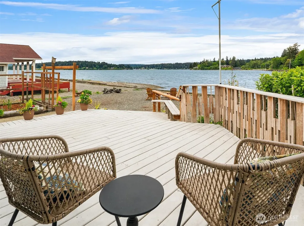 22113 Dockton Road SW Vashon WA 98070