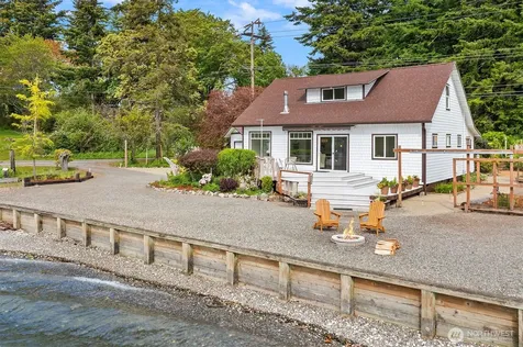 22113 Dockton Road SW Vashon WA 98070