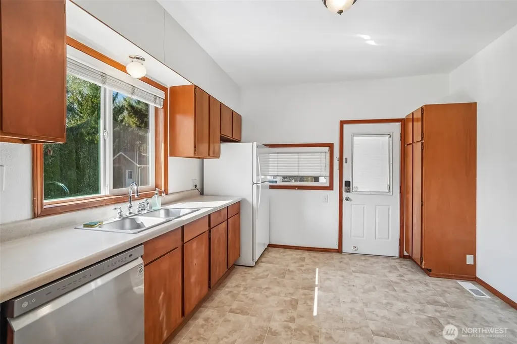 16804 SE 128th Street Renton WA 98059
