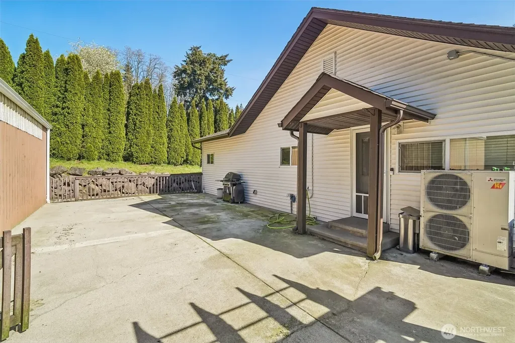 16804 SE 128th Street Renton WA 98059