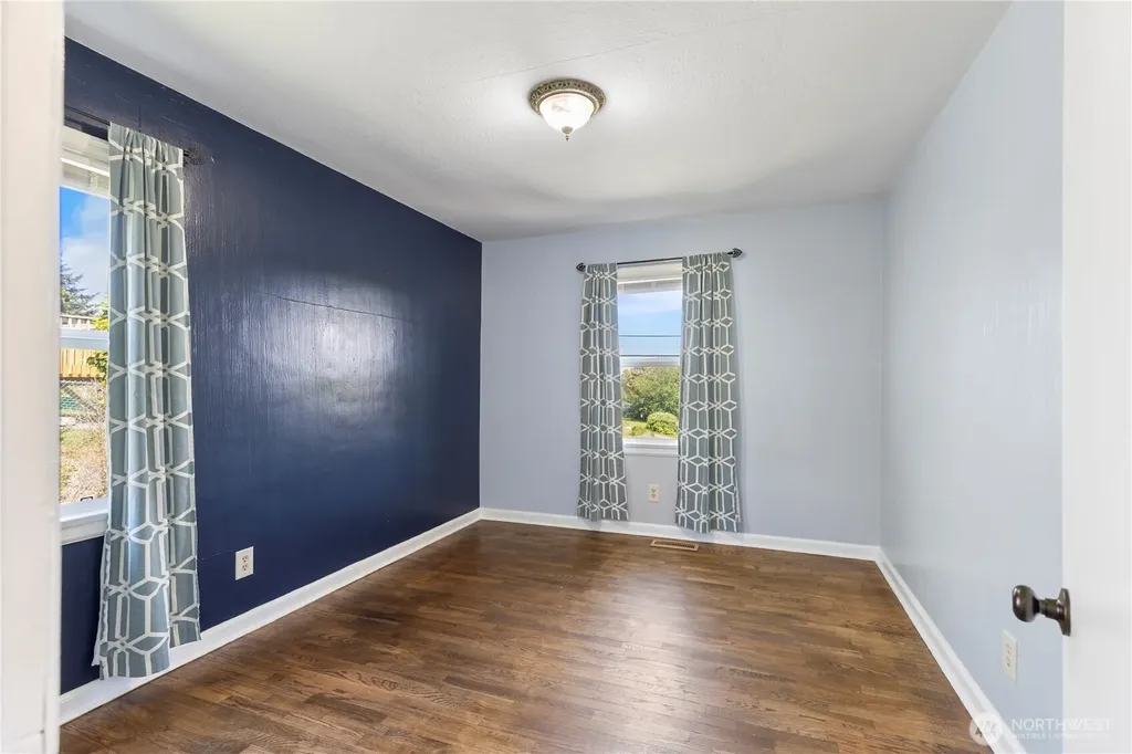 1749 Trenton Avenue Bremerton WA 98310