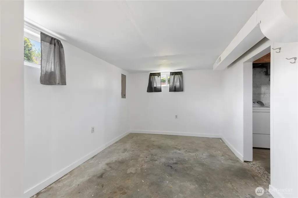1749 Trenton Avenue Bremerton WA 98310