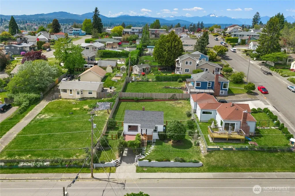 1749 Trenton Avenue Bremerton WA 98310