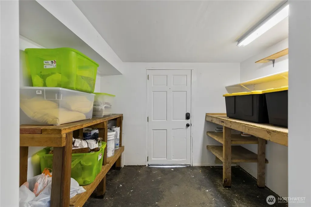 1749 Trenton Avenue Bremerton WA 98310