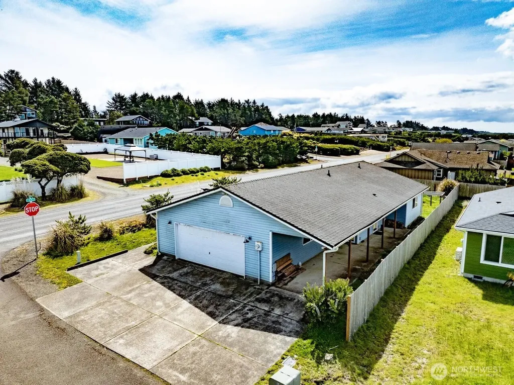 816 325th Street Ocean Park WA 98640