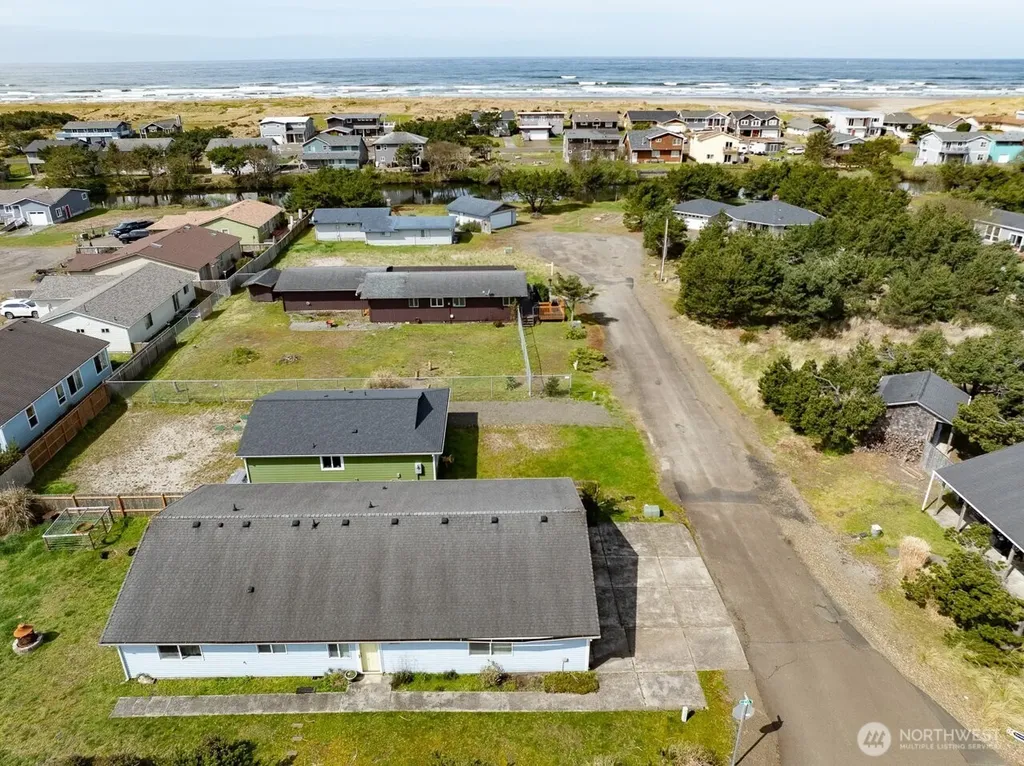 816 325th Street Ocean Park WA 98640