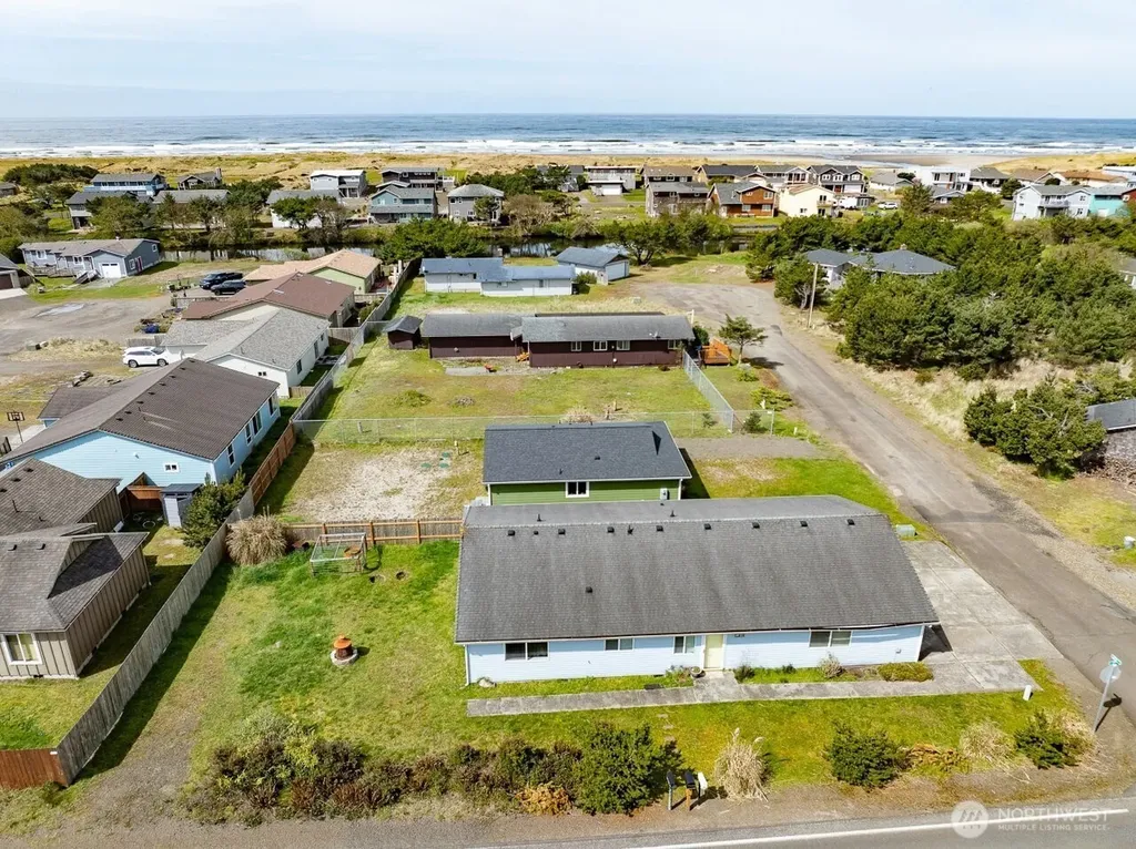 816 325th Street Ocean Park WA 98640