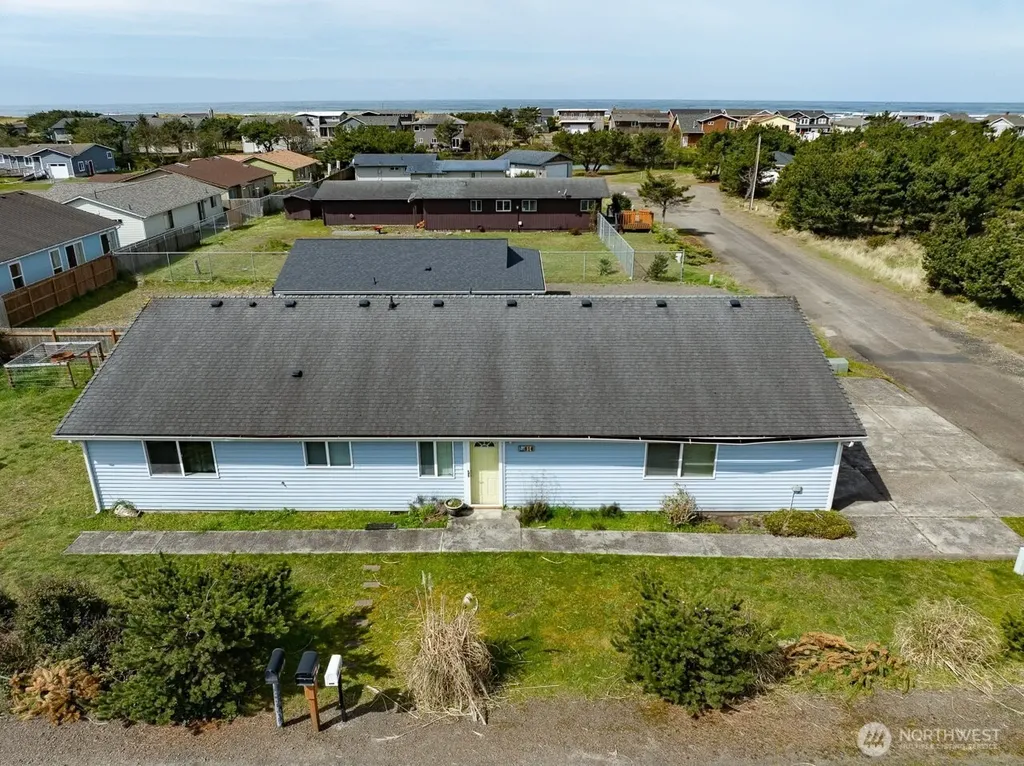 816 325th Street Ocean Park WA 98640