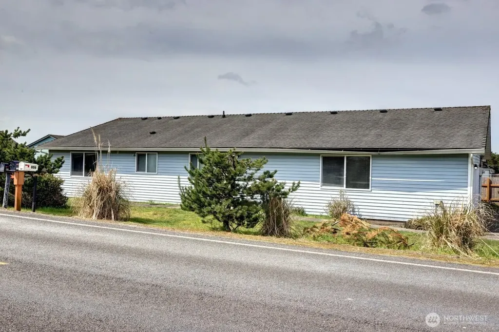 816 325th Street Ocean Park WA 98640