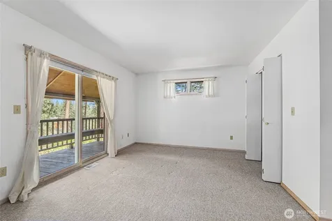 61 Columbia Drive Kettle Falls WA 99141