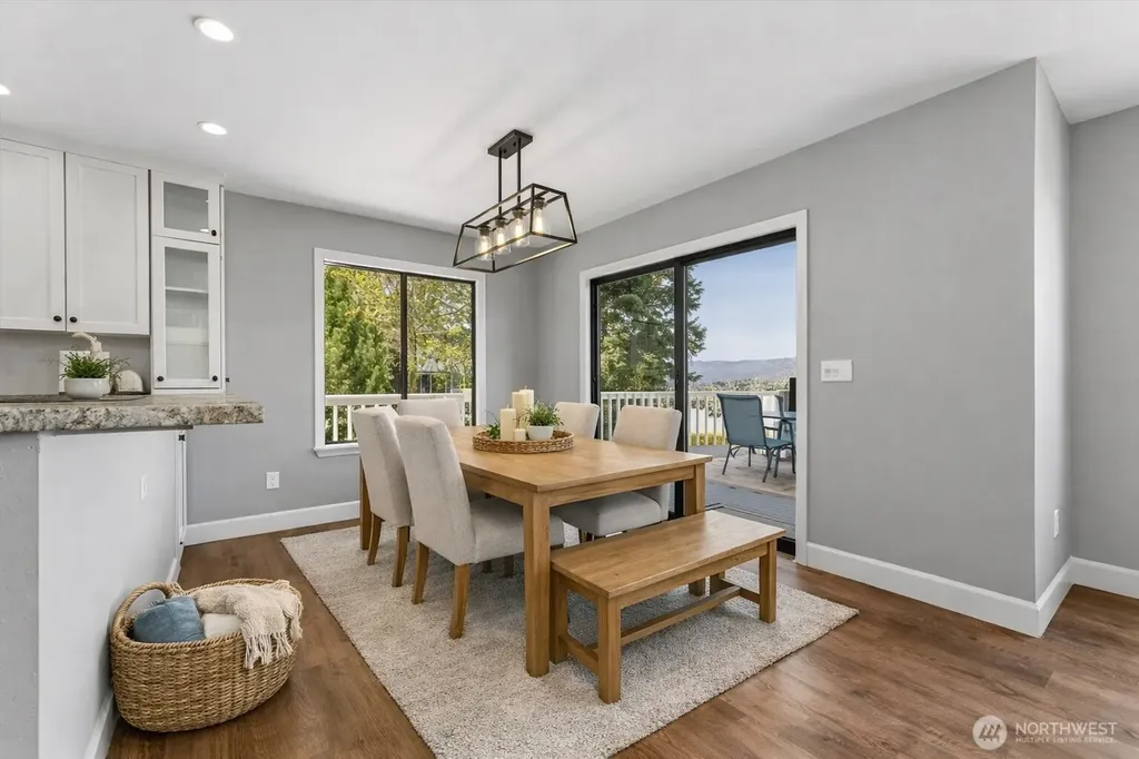 4124 Lakeview Place Chelan WA 98816