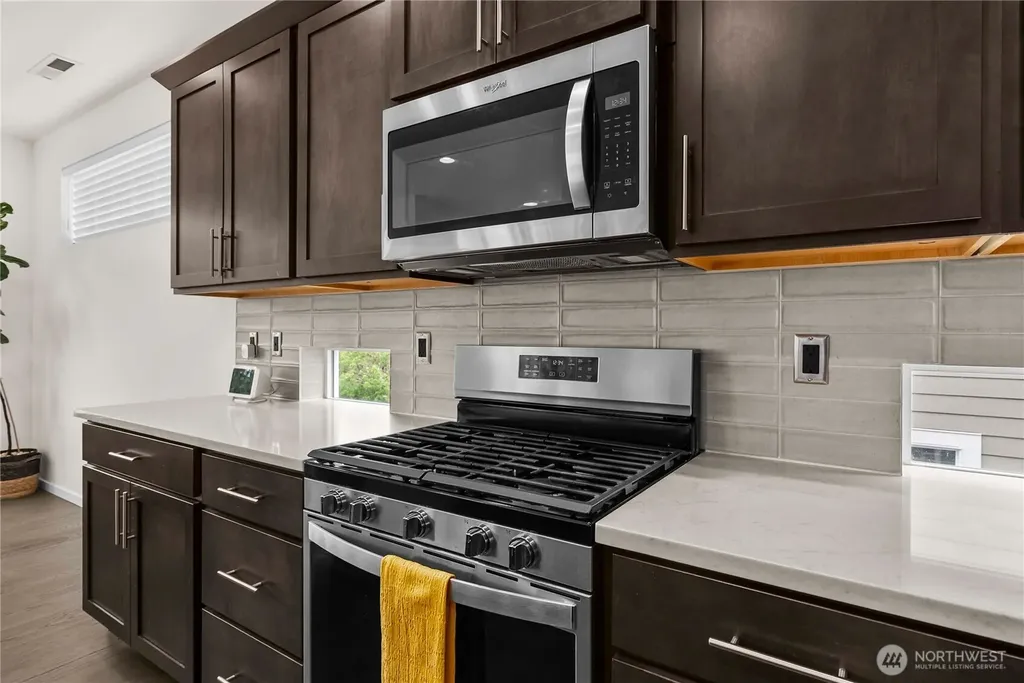 10214 SE 268th Place Kent WA 98030