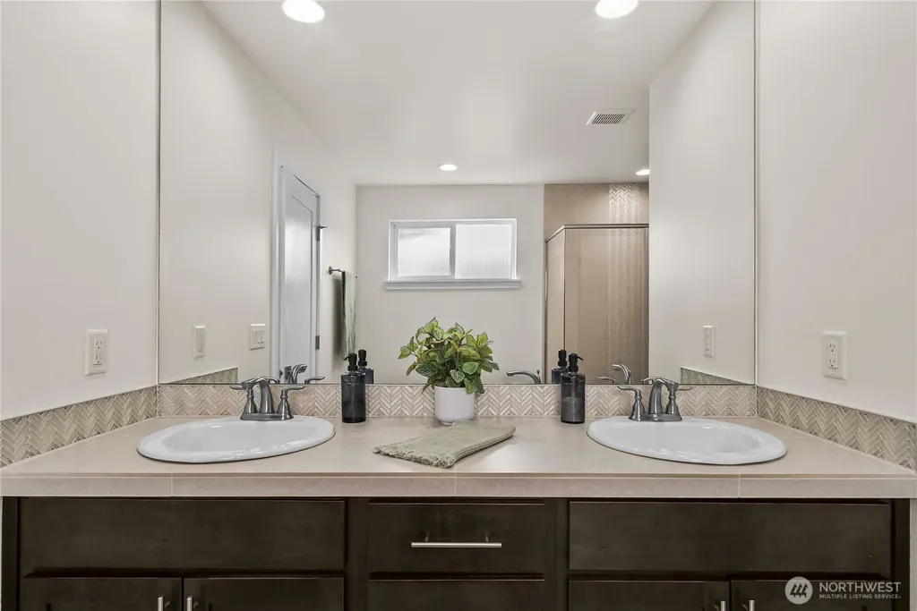 10214 SE 268th Place Kent WA 98030