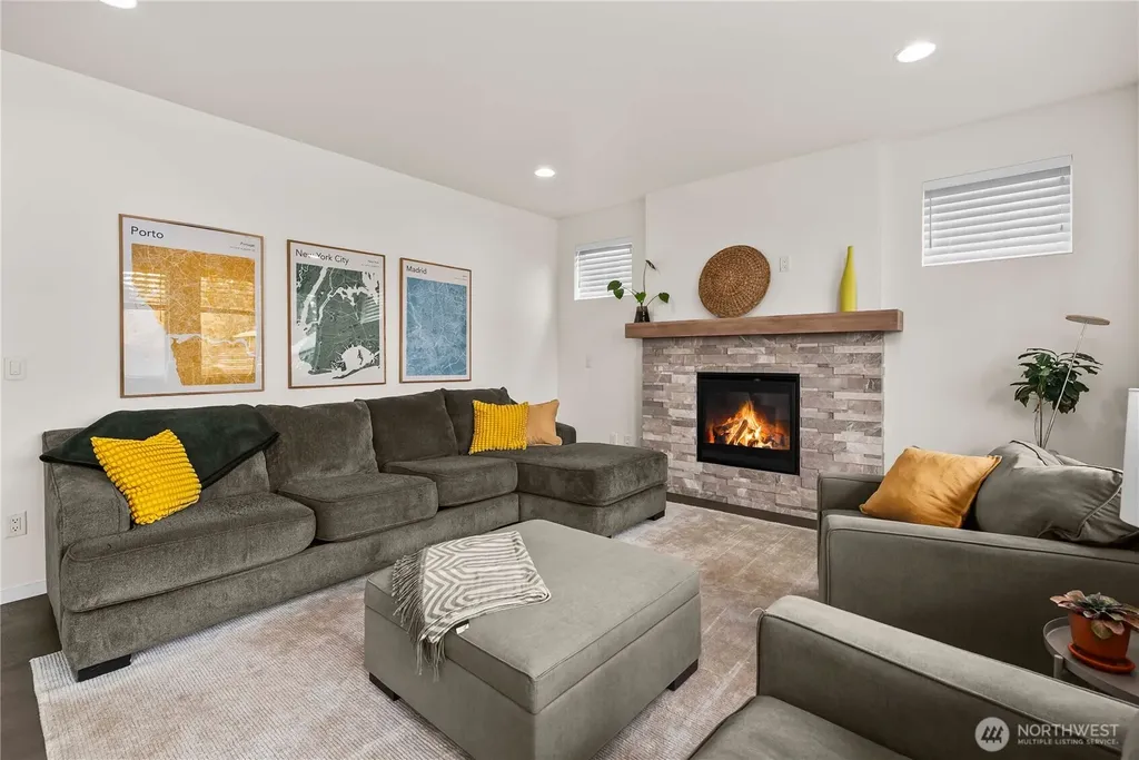 10214 SE 268th Place Kent WA 98030