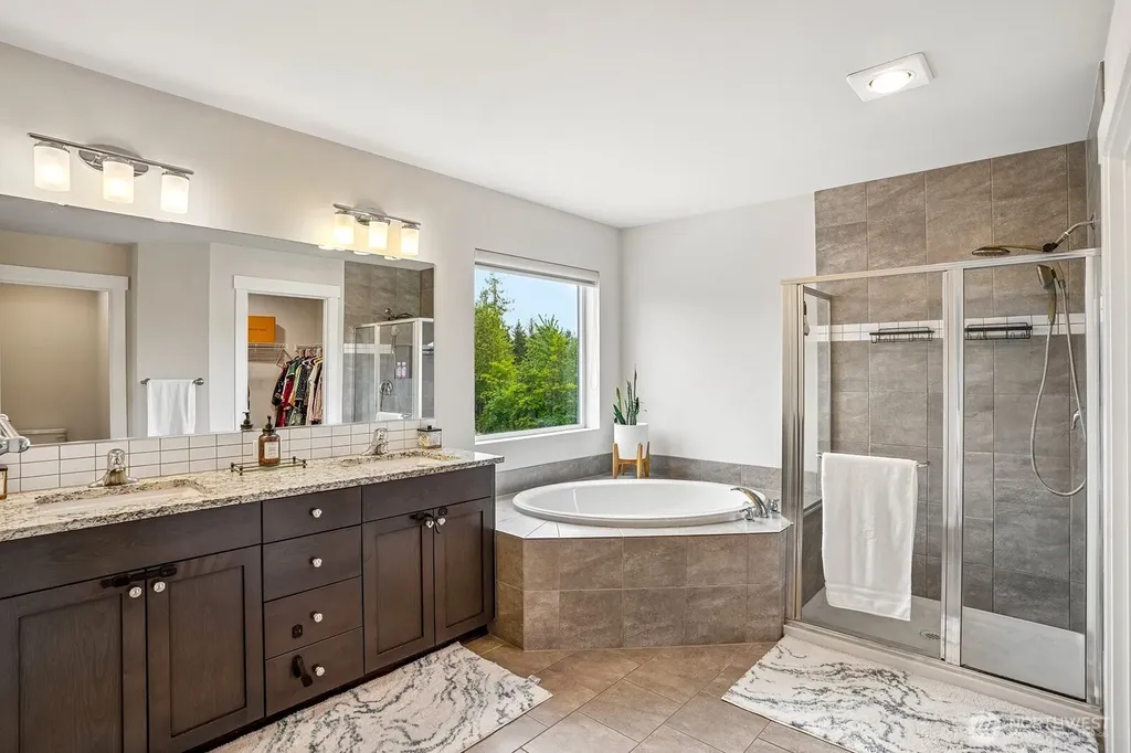 11223 SE 252nd Street Kent WA 98030