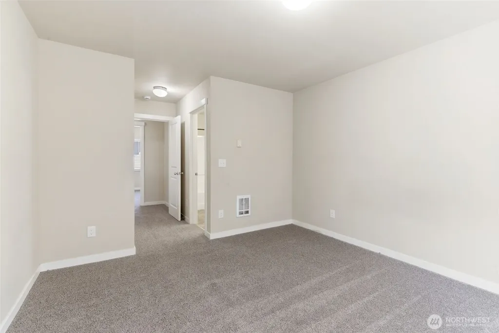 1569 NE Fontaine Way Poulsbo WA 98370