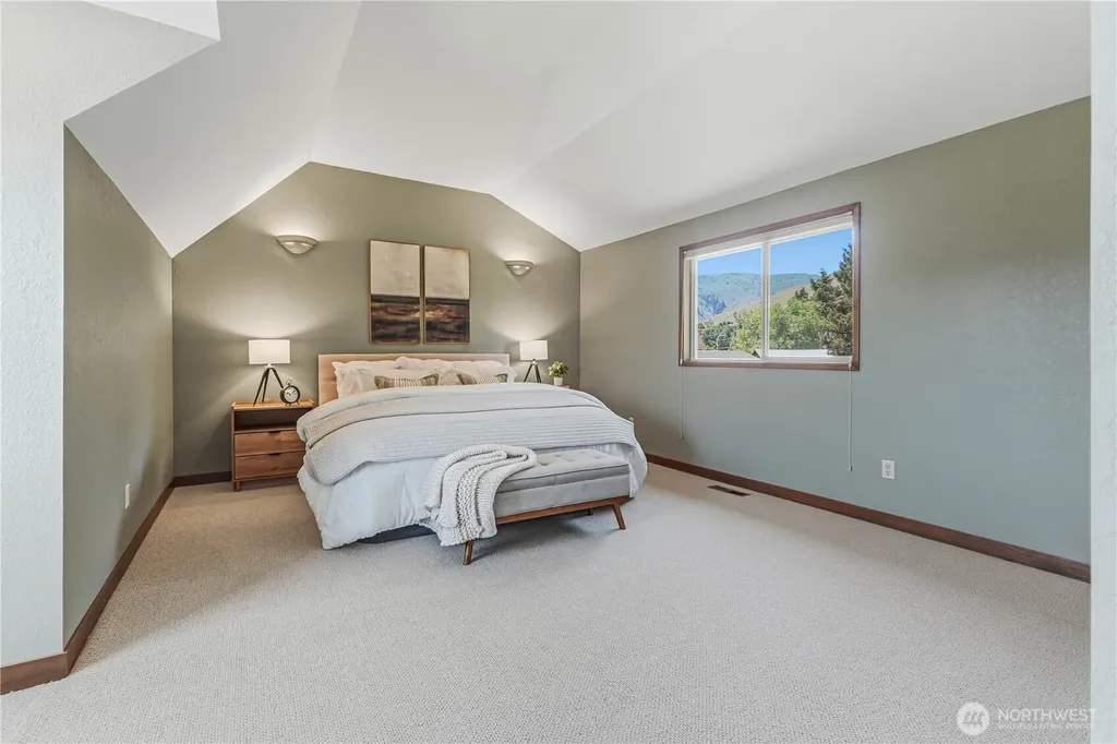 1719 Lexington Place Wenatchee WA 98801