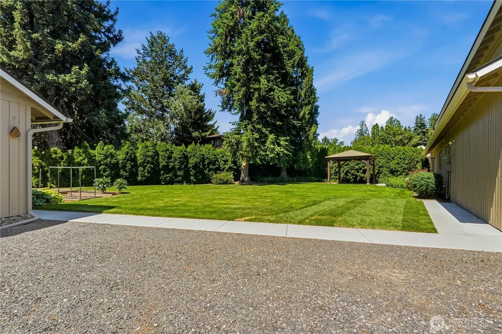 1719 Lexington Place Wenatchee WA 98801