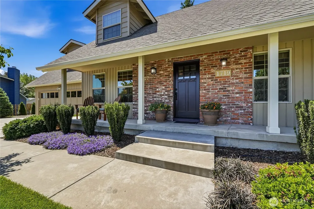 1719 Lexington Place Wenatchee WA 98801