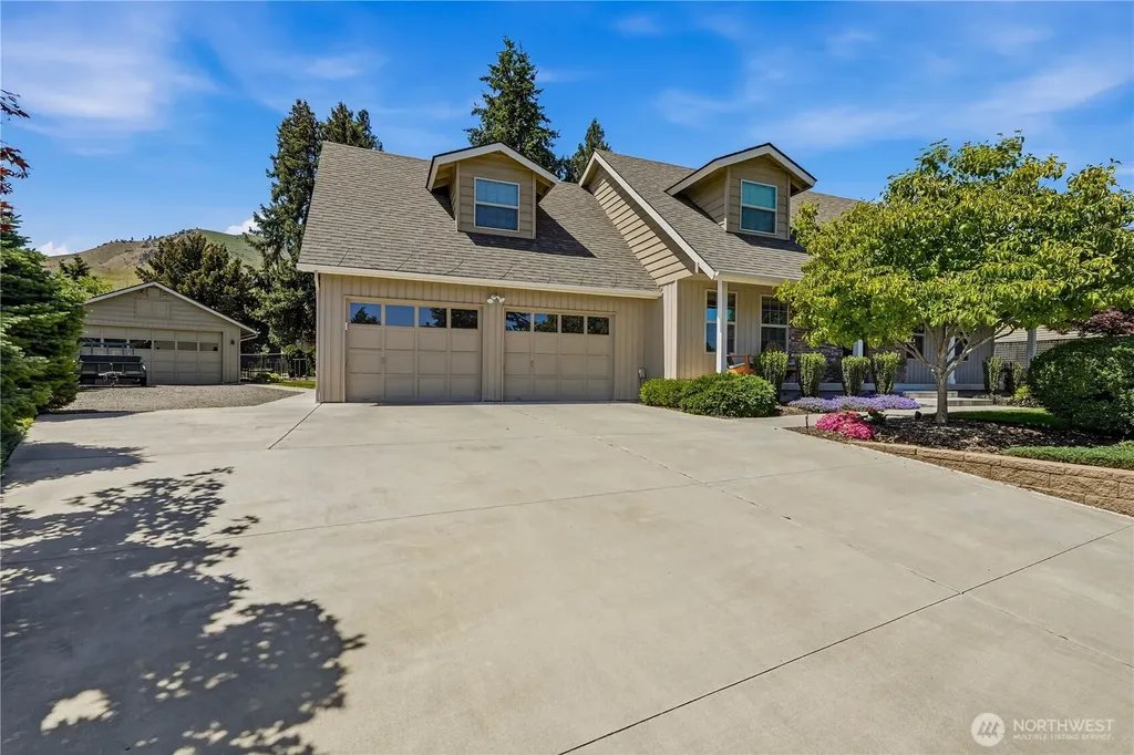1719 Lexington Place Wenatchee WA 98801