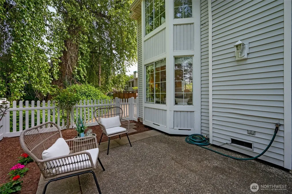 10263 NE 129th Lane Kirkland WA 98034