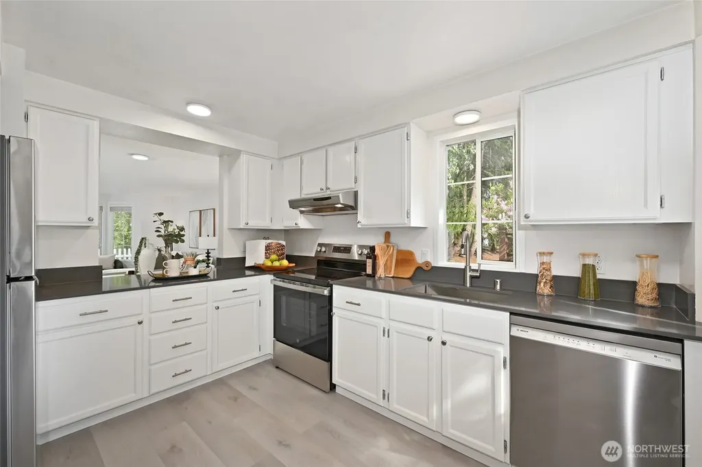 10263 NE 129th Lane Kirkland WA 98034