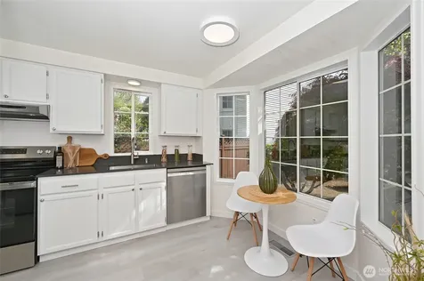 10263 NE 129th Lane Kirkland WA 98034