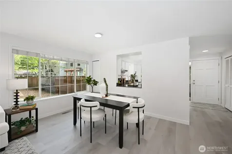 10263 NE 129th Lane Kirkland WA 98034