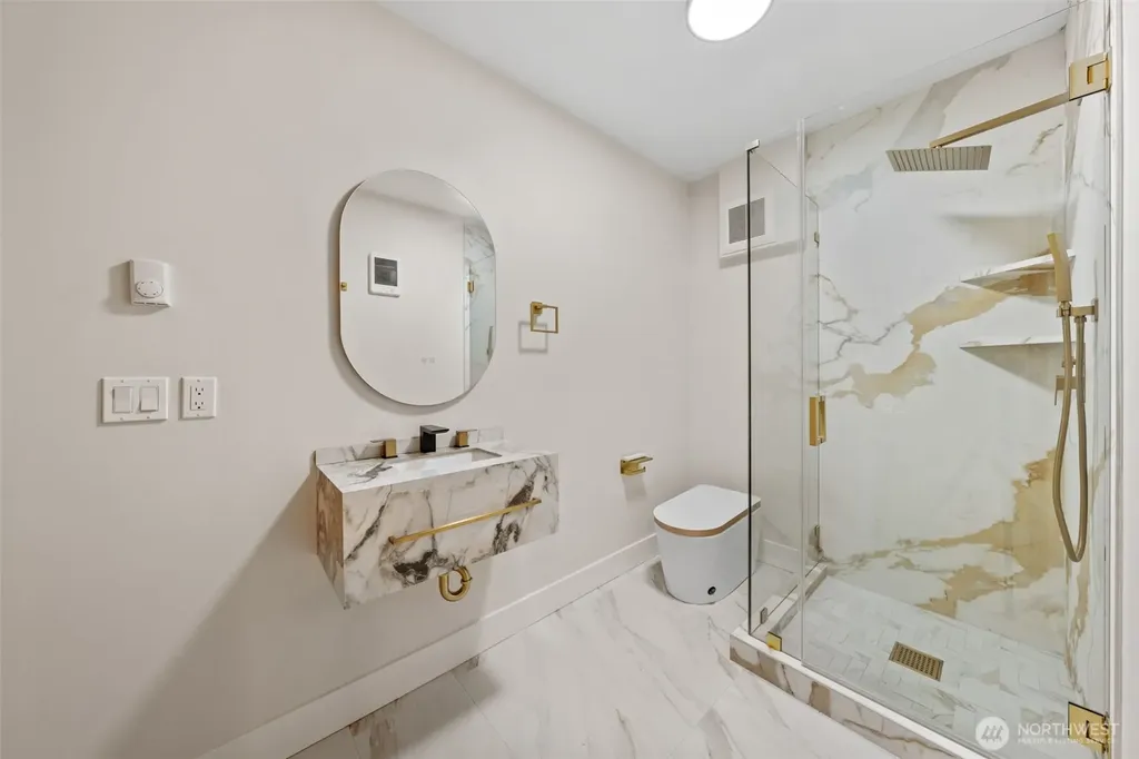 7905 240th Street SW Edmonds WA 98026