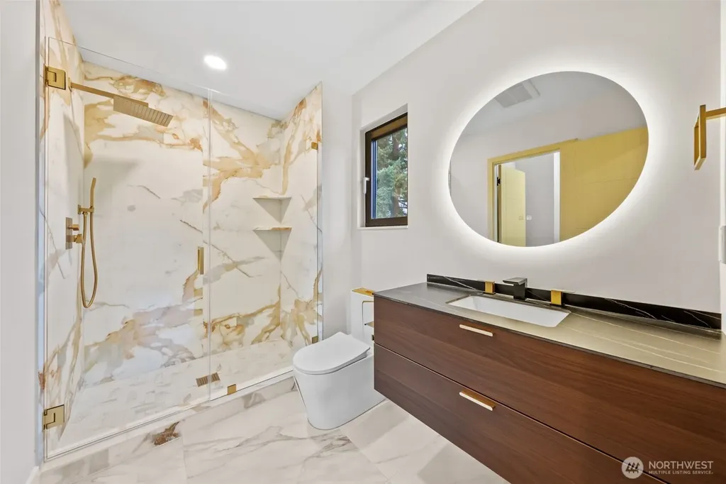 7905 240th Street SW Edmonds WA 98026