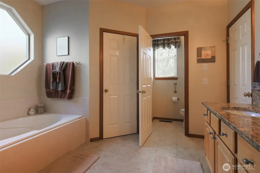 4404 Landmark Drive Mount Vernon WA 98274