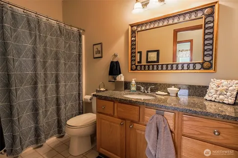 4404 Landmark Drive Mount Vernon WA 98274