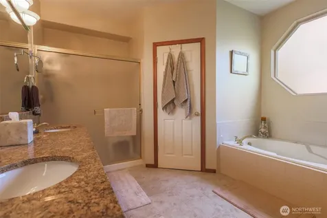 4404 Landmark Drive Mount Vernon WA 98274