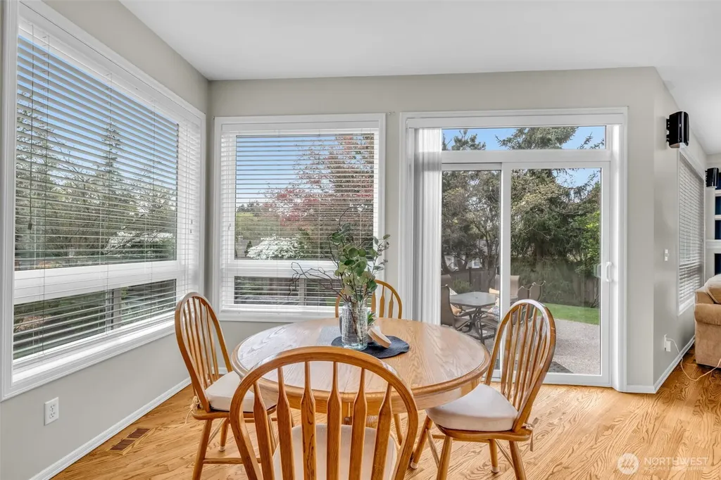 26637 SE 15th Street Sammamish WA 98075