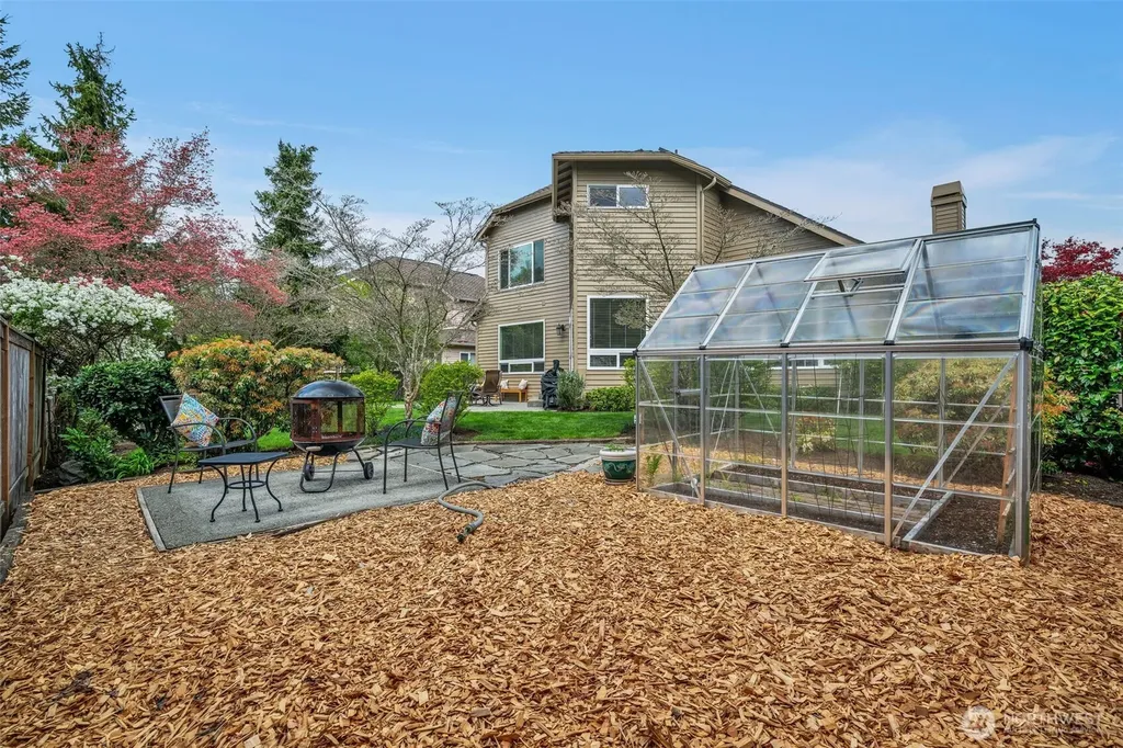 26637 SE 15th Street Sammamish WA 98075