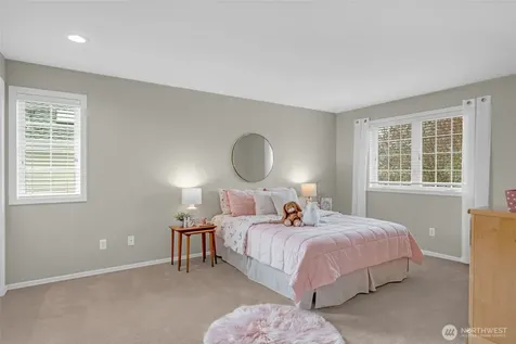 26637 SE 15th Street Sammamish WA 98075