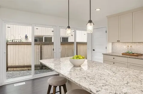 20819 NE 25th Street Sammamish WA 98074