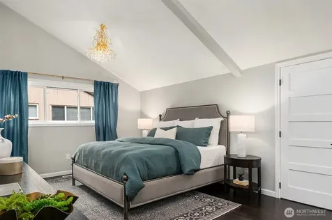 20819 NE 25th Street Sammamish WA 98074