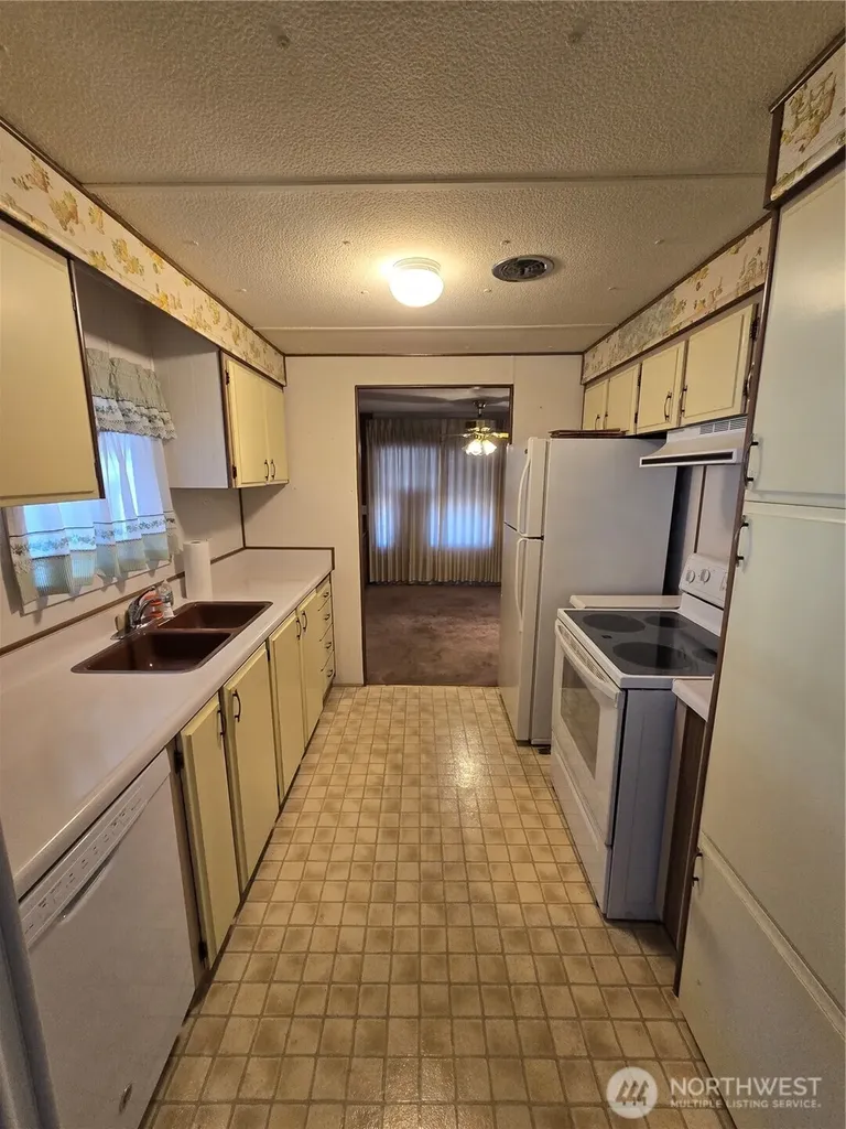 2302 R Street SE Auburn WA 98002