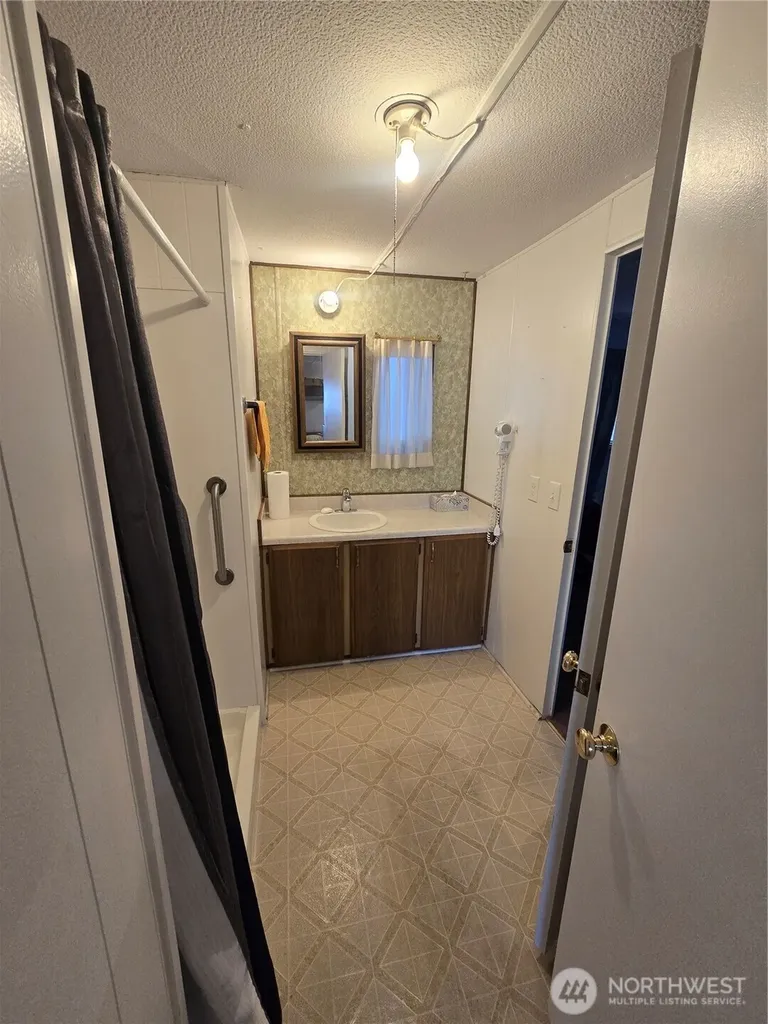 2302 R Street SE Auburn WA 98002