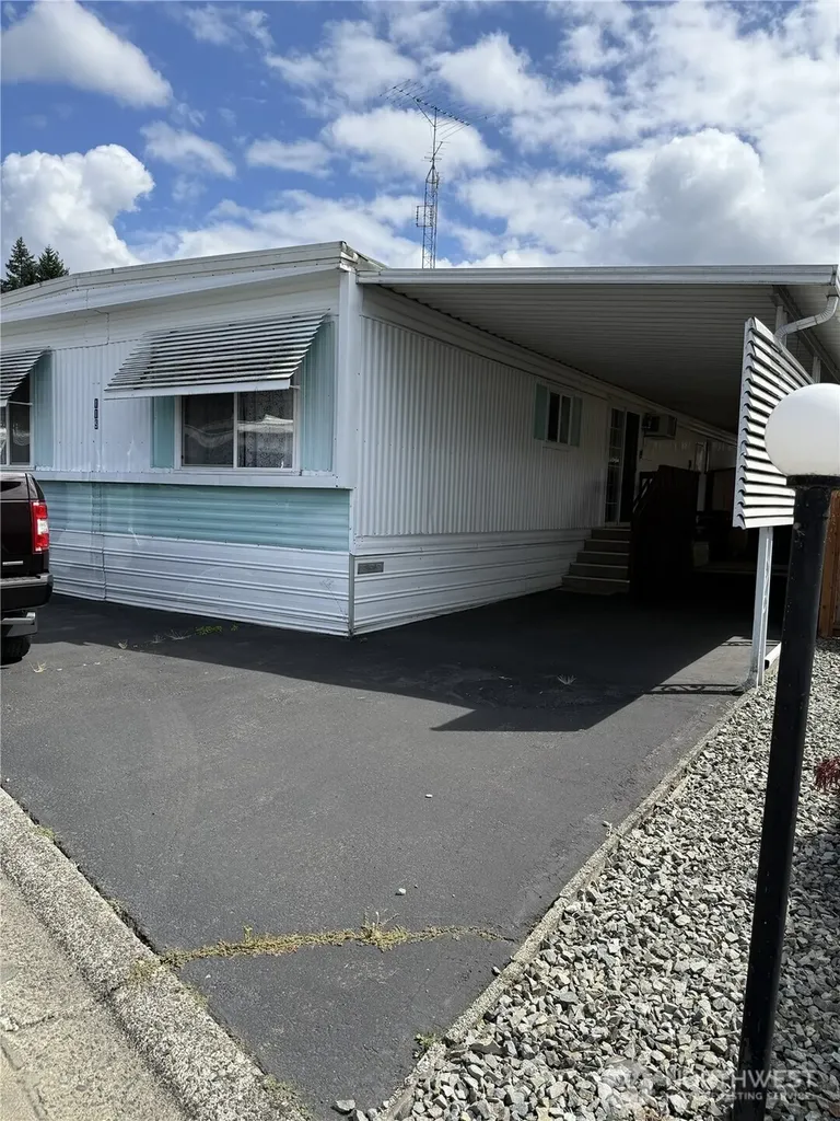 2302 R Street SE Auburn WA 98002