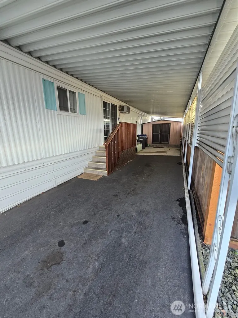 2302 R Street SE Auburn WA 98002