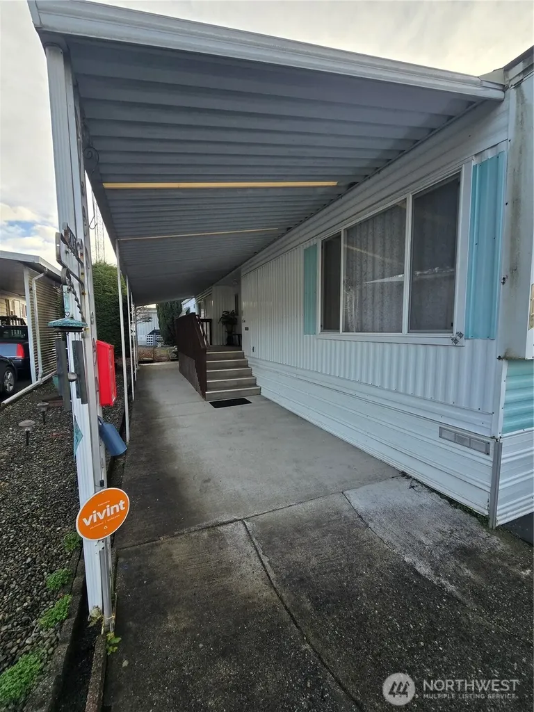 2302 R Street SE Auburn WA 98002