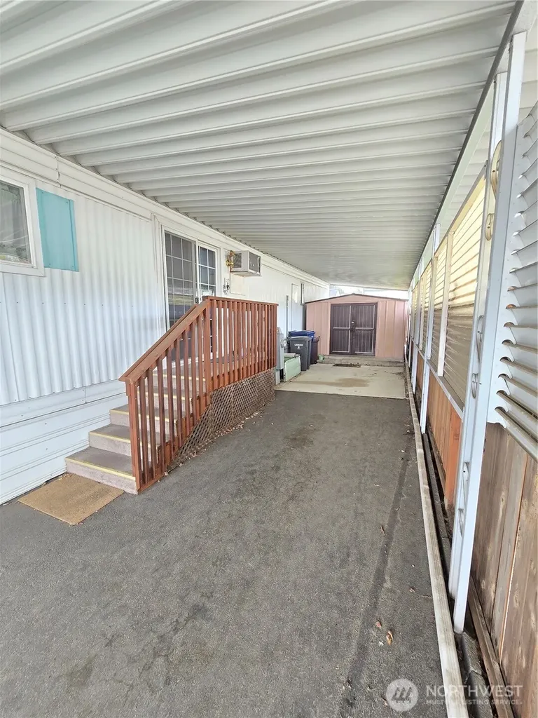 2302 R Street SE Auburn WA 98002