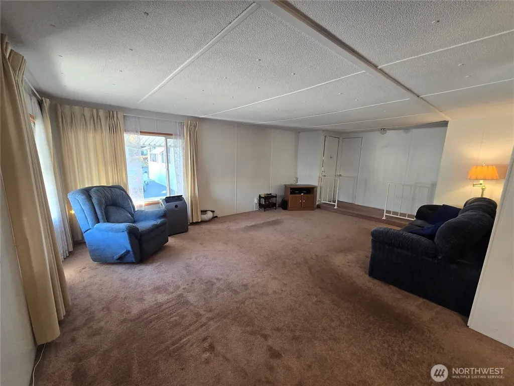 2302 R Street SE Auburn WA 98002