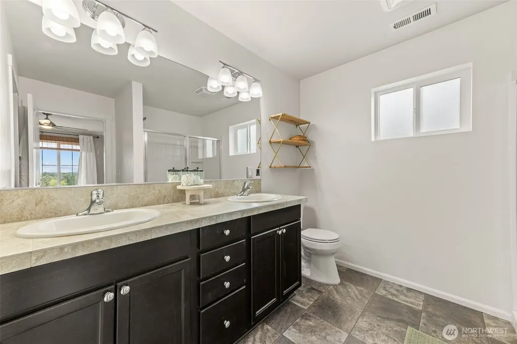 6717 Birdseye Ave NE Lacey WA 98516