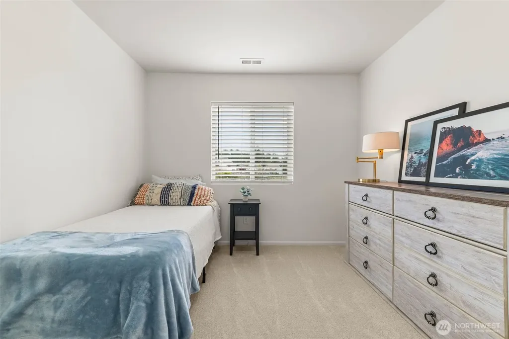 6717 Birdseye Ave NE Lacey WA 98516