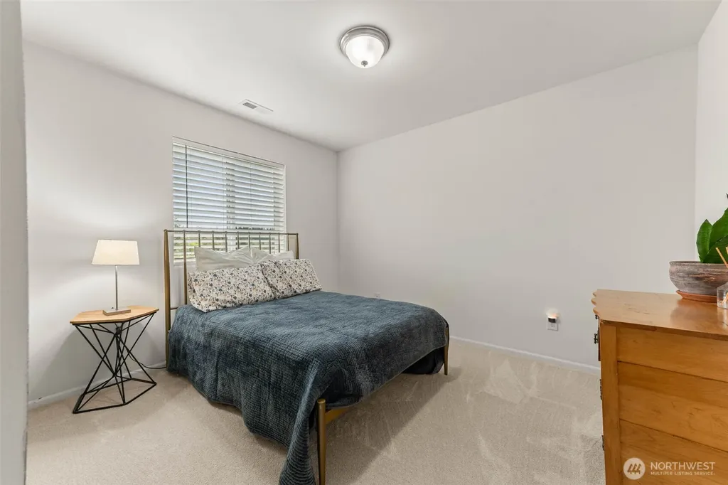 6717 Birdseye Ave NE Lacey WA 98516