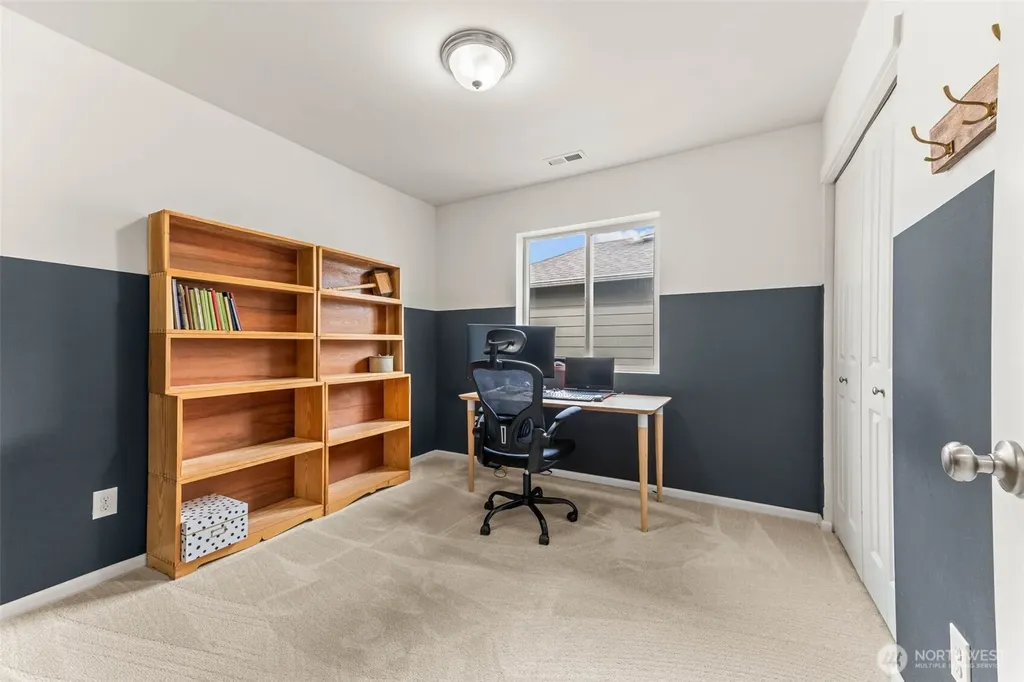 6717 Birdseye Ave NE Lacey WA 98516