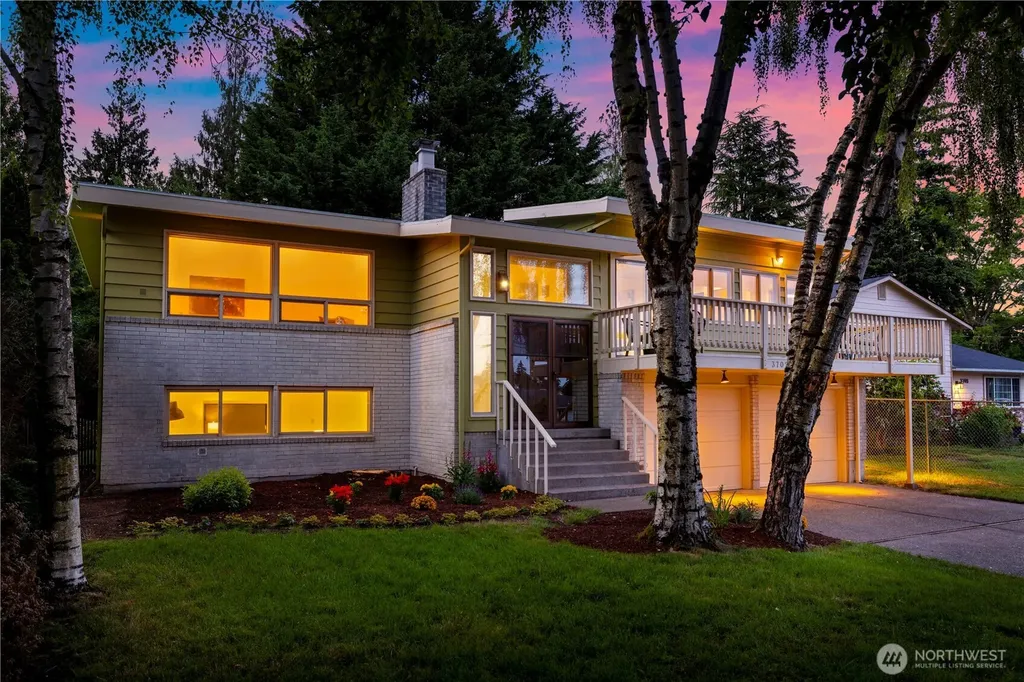3702 S 194th Street Seatac WA 98188